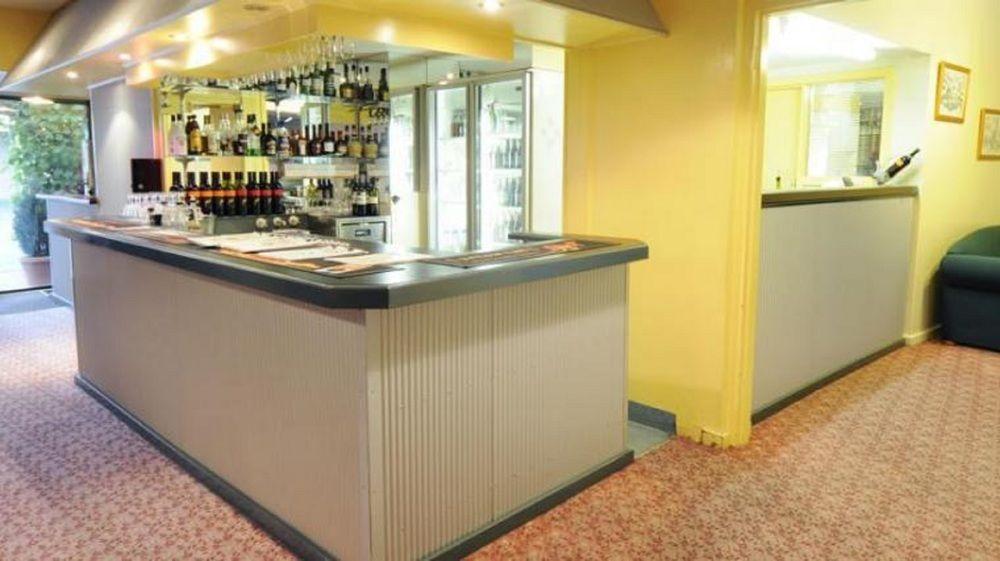 Abel Tasman Airport Motor Inn Launceston Ngoại thất bức ảnh