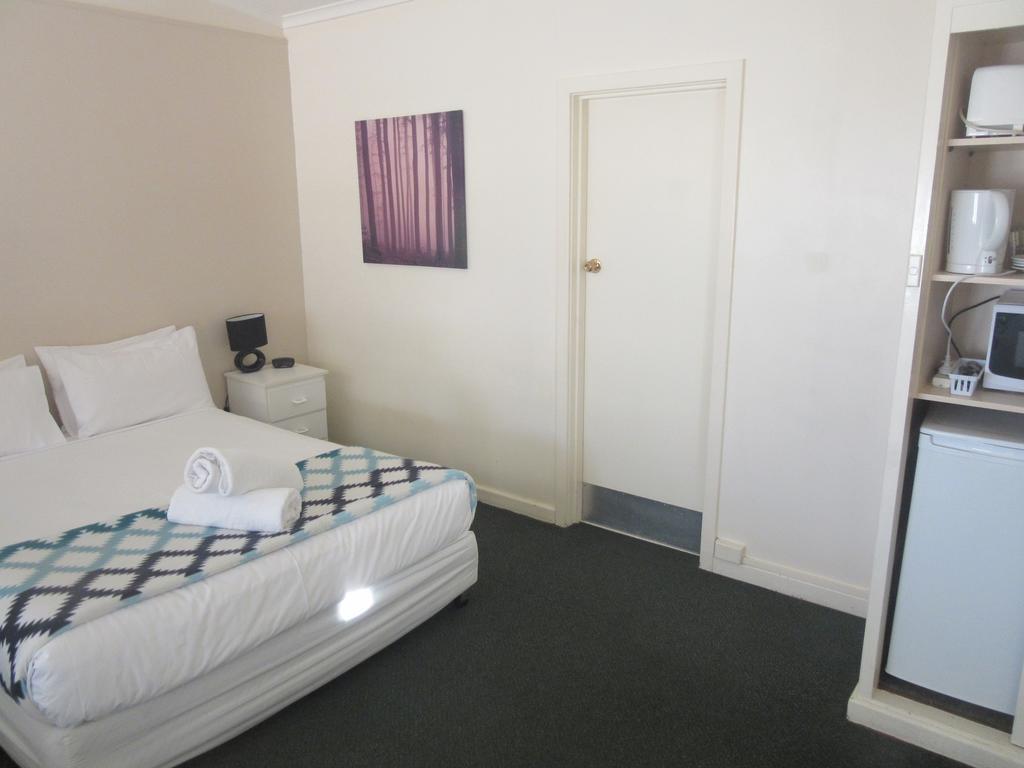 Abel Tasman Airport Motor Inn Launceston Ngoại thất bức ảnh