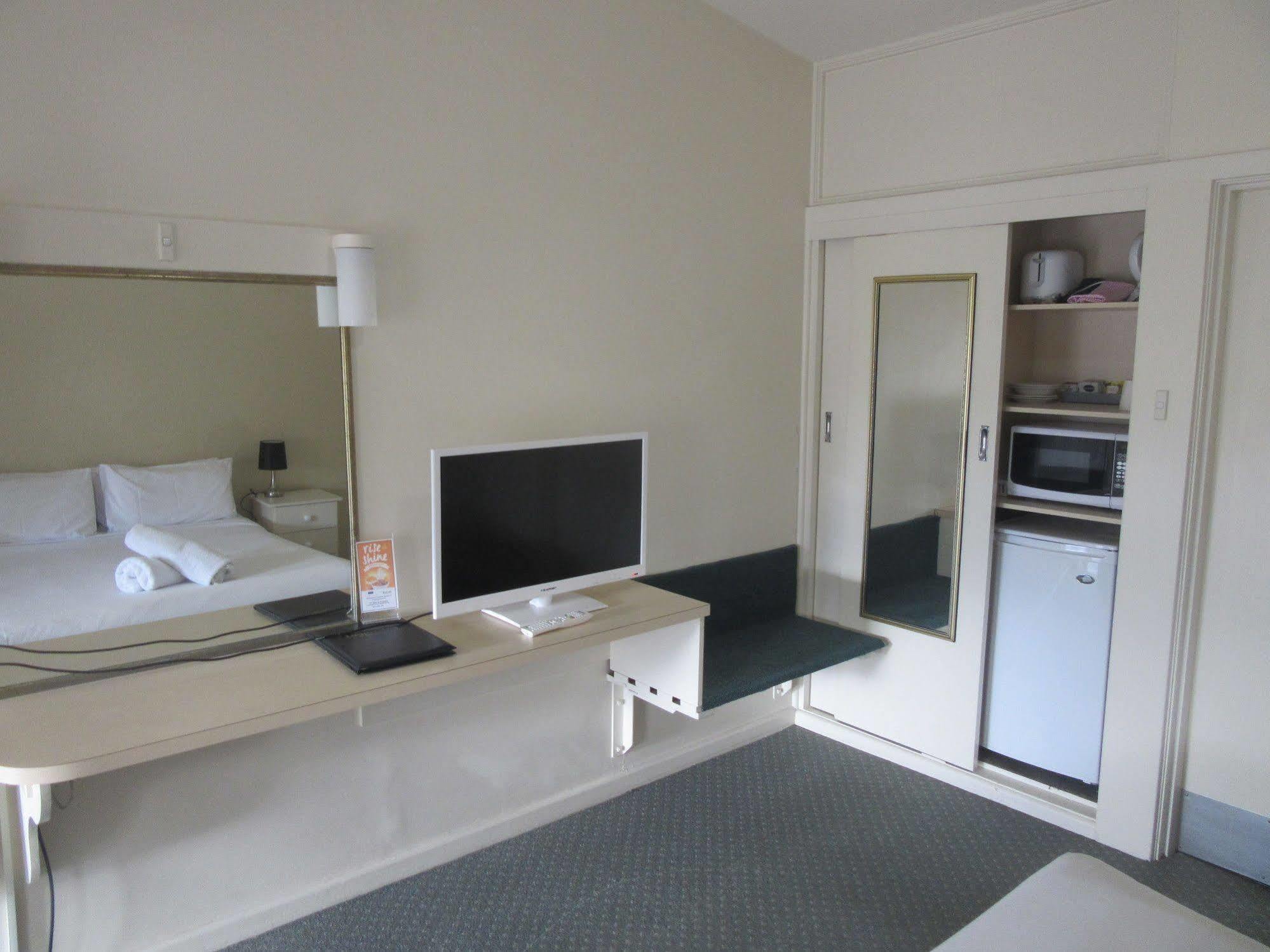 Abel Tasman Airport Motor Inn Launceston Ngoại thất bức ảnh